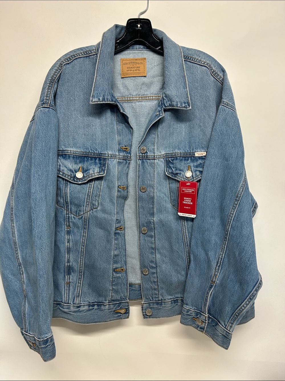 Levi's Light Blue Denim Trucker Jacket with Red Tag women’s size extra large New